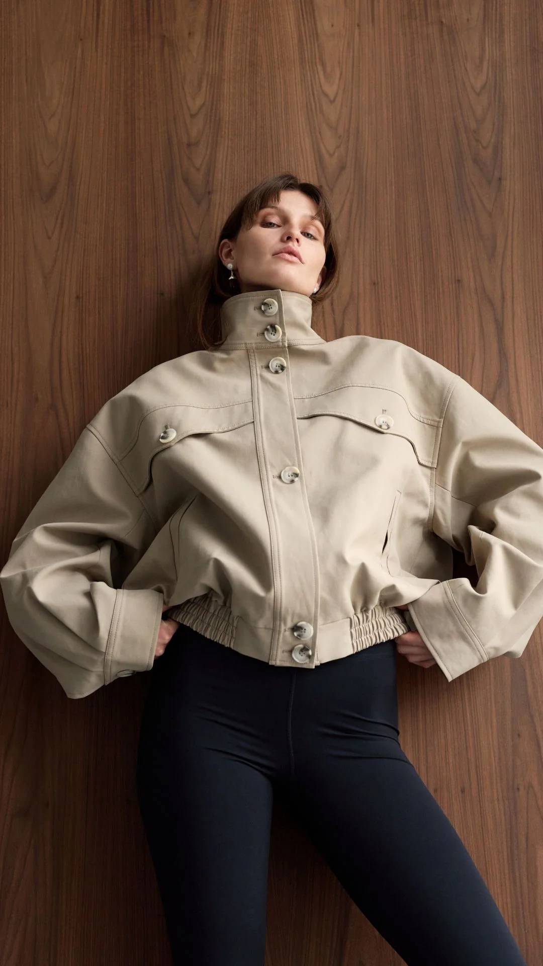 Moderne Silhuetter og Tidløst Skind